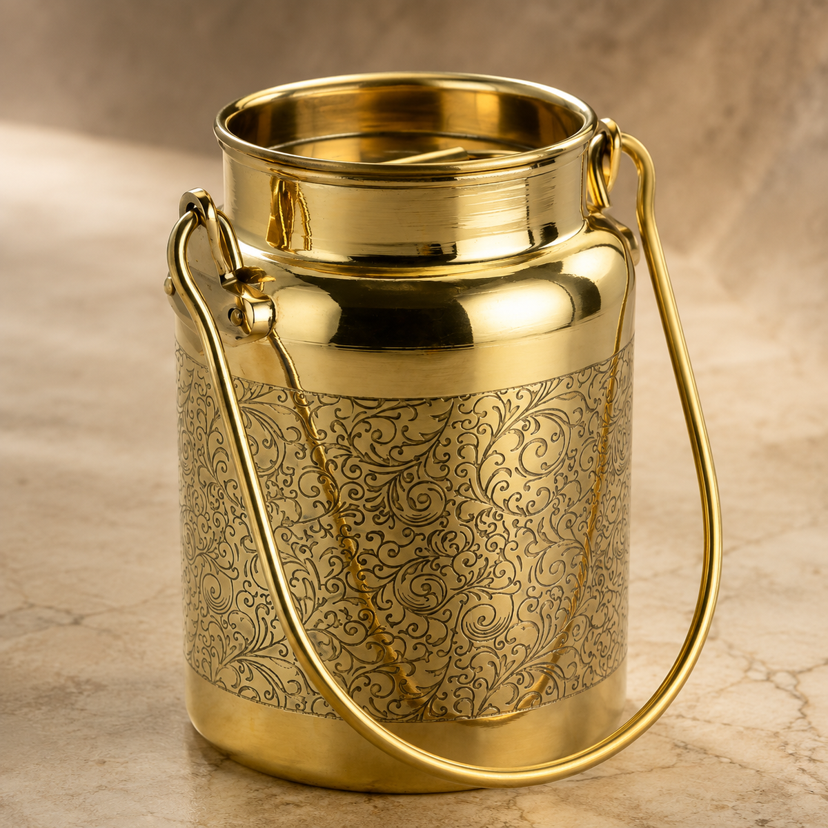 Brass Dolchi